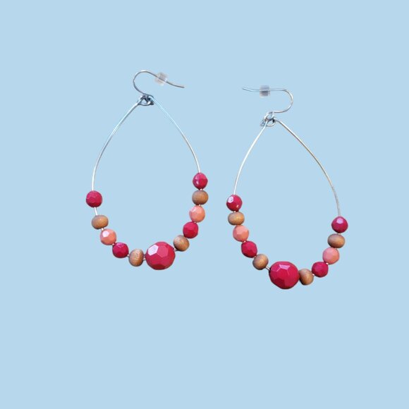 Jewelry - Pink/Peach Faceted Bead Dangle Earrings